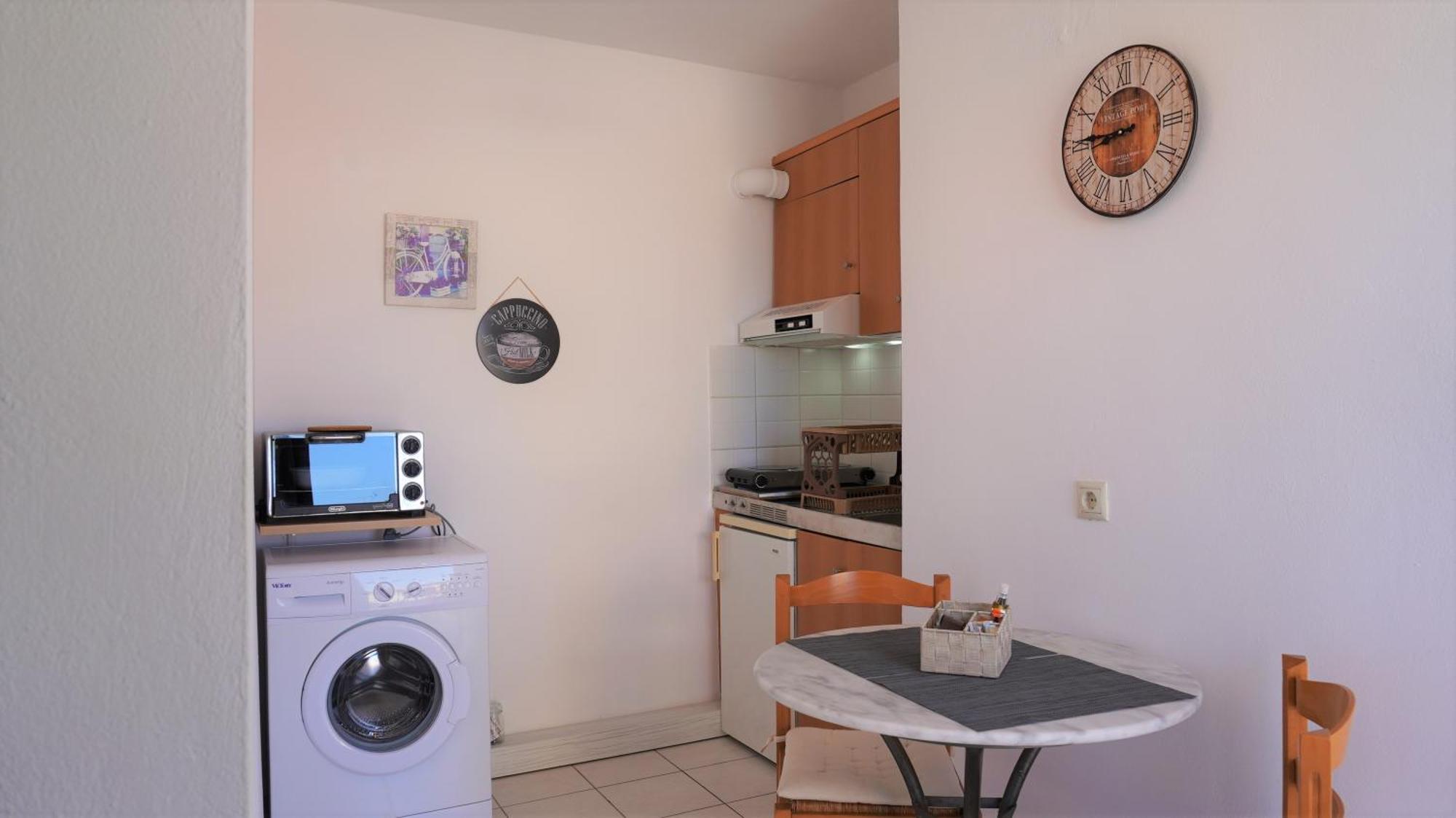 Mandy Seafront Studios Zakynthos Town Room photo